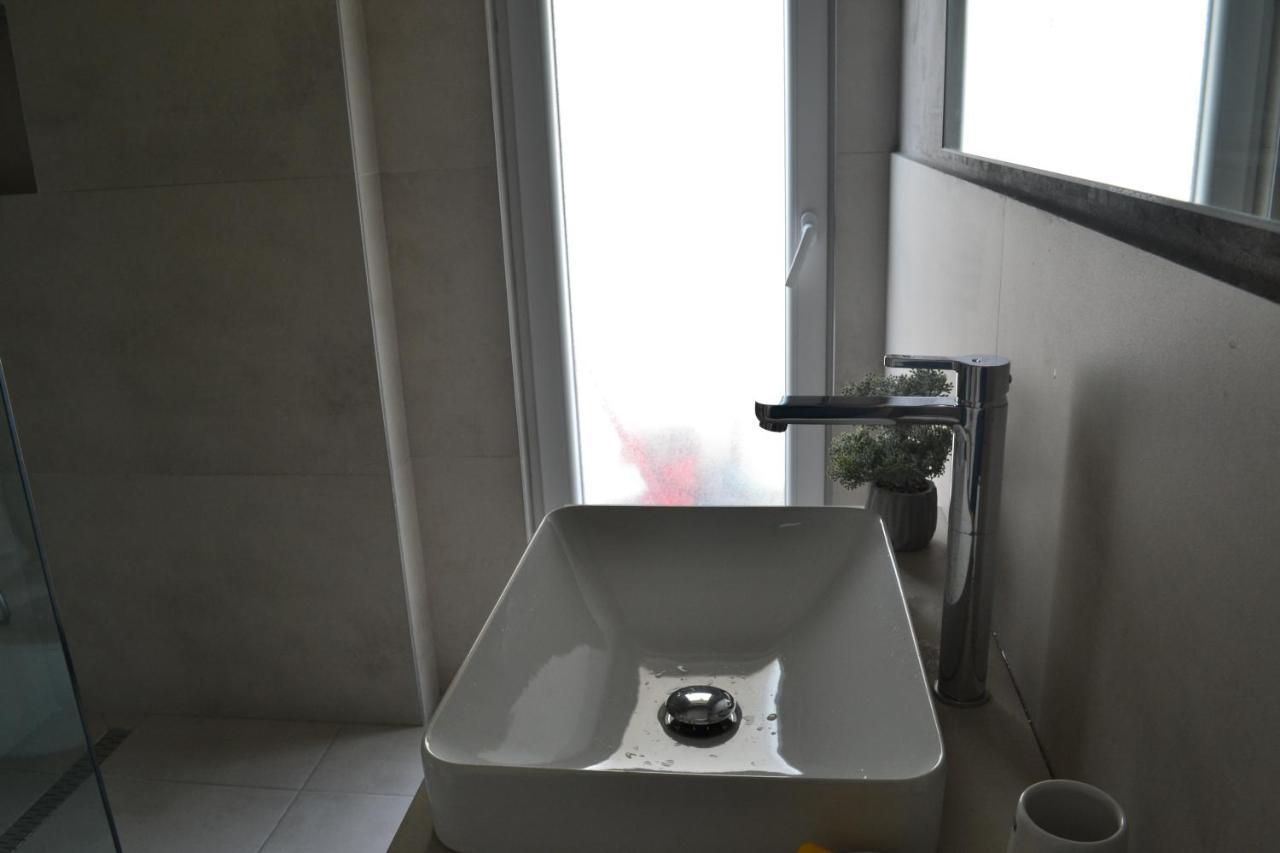 Sui'S Home Tiranë Eksteriør bilde